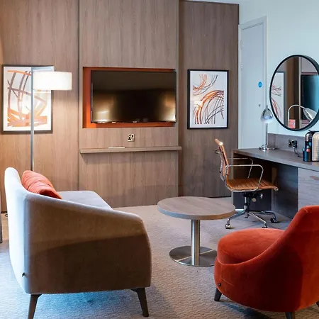 Clayton Hotel 4*