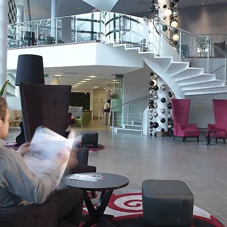 Clayton Hotel 4*