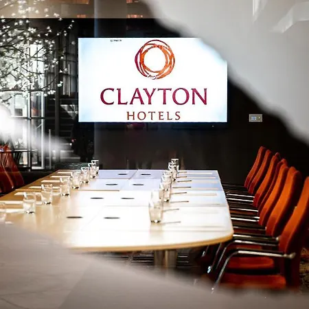 Clayton 4*